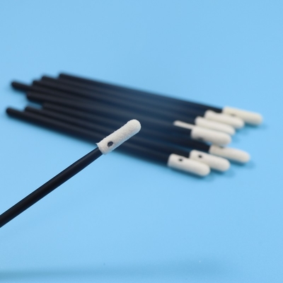 円形の小型頭部のリント・フリー黒いハンドルのスポンジの泡の綿棒3.2mm