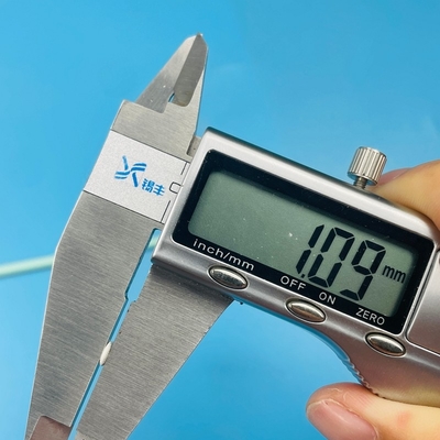 1mm 厚さ 電子機器用の薄型柔軟性のある小型スワブ ポリエステル素材
