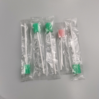 六角形のスポンジは口頭クリーニングのための使い捨て可能な生殖不能の綿棒OEMをひっくり返した